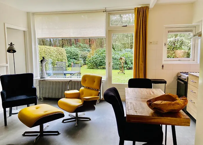 Natuurpark Hoefbos Boshuisje Veluwe *