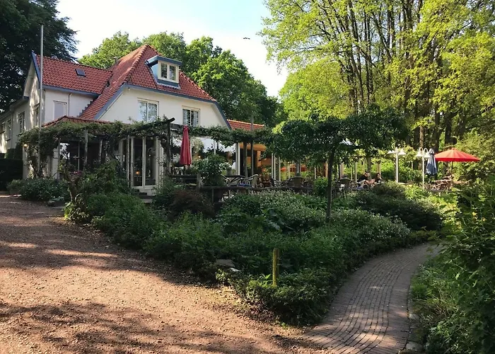 Natuurpark Hoefbos Boshuisje Veluwe بيت للعطل